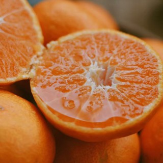 【特价】涌泉蜜桔！9甜一酸整箱！正宗浙江临海涌泉蜜桔，个个汁水饱满，味道清甜，浓郁的应季蜜桔香，自家吃还是送人都贴心！