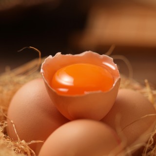 ✨富硒优选🐔铂鼎鼎土鸡蛋
🥚✨礼盒｜30枚净重1.35kg
🥚✨礼盒｜20枚净重800g
蛋黄绵密香浓💯